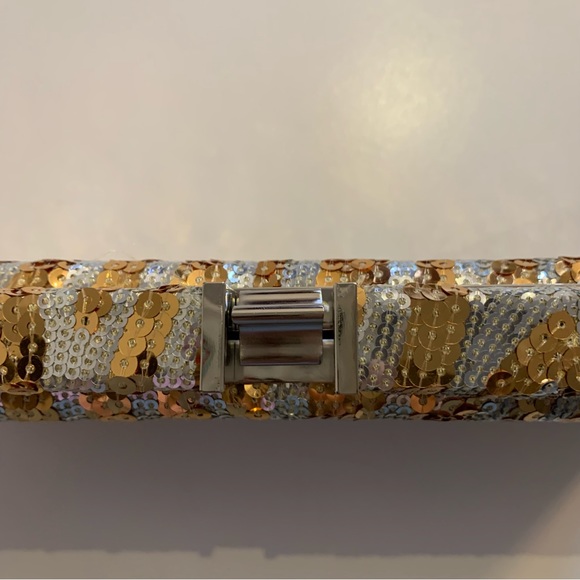 Costa Blanca X Gold and Silver Sequinned Clutch - Picture 5 of 12